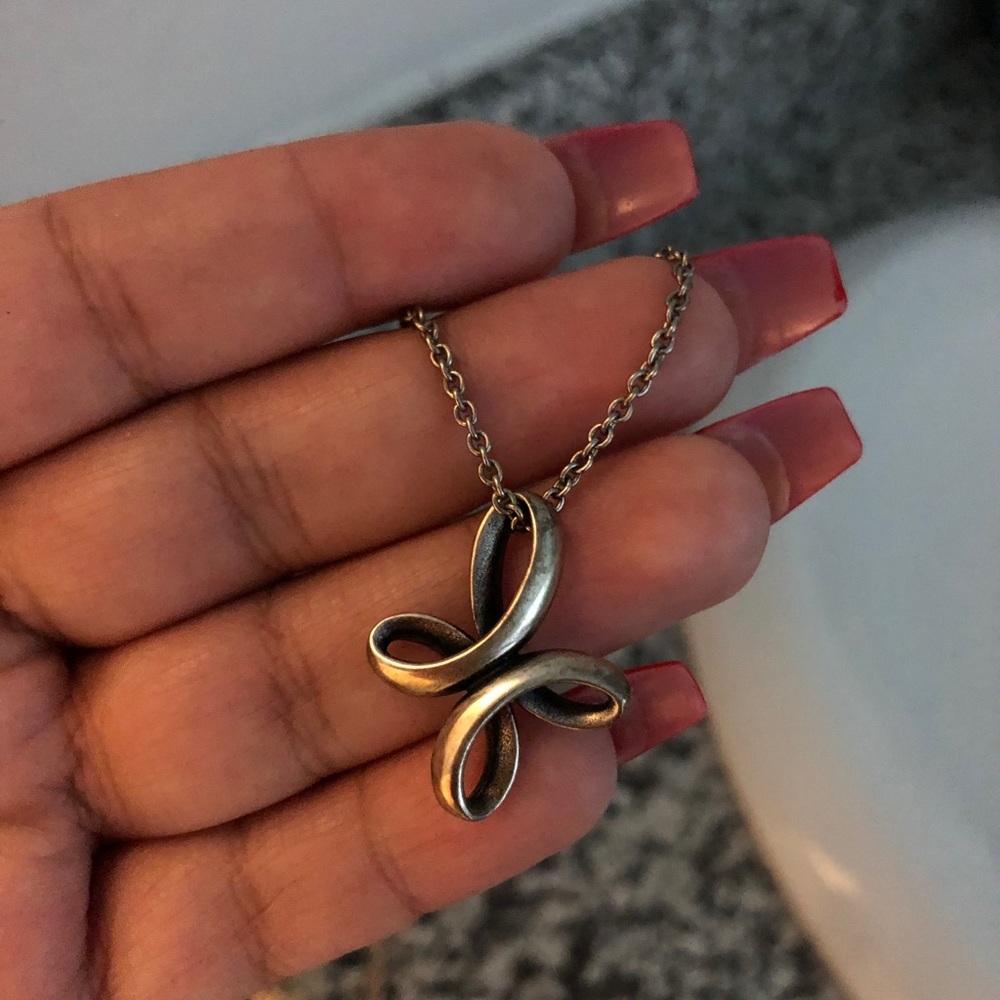 *** SOLD *** James Avery Cross pendant & necklace